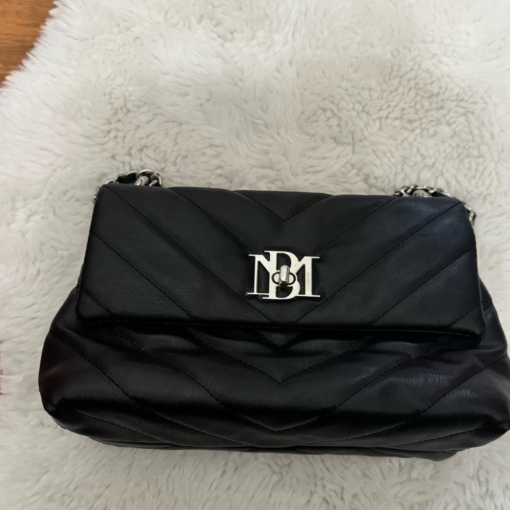 Badgley Mischka Black Vegan Leather Quilted Handbag - Picture 9 of 12